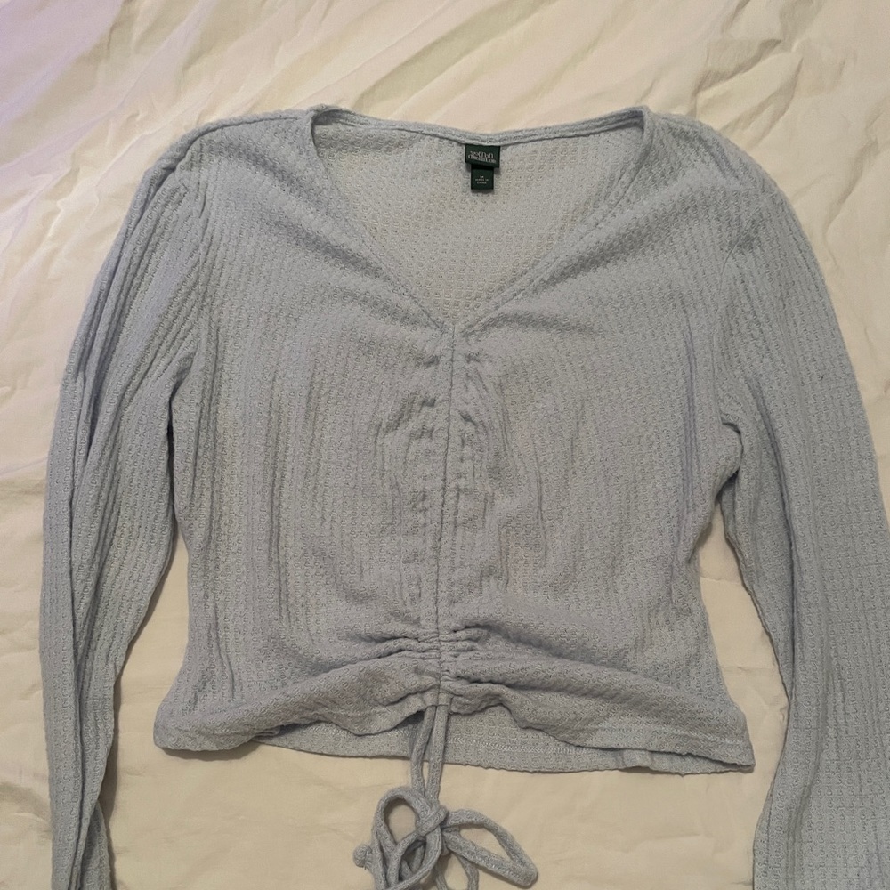 Baby blue scrunch long sleeve